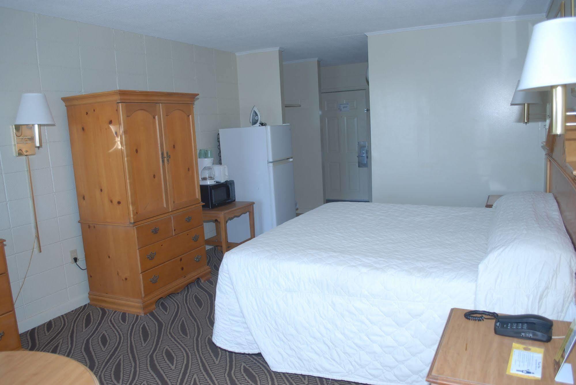 Admiral Motor Inn Мертл-Біч Екстер'єр фото