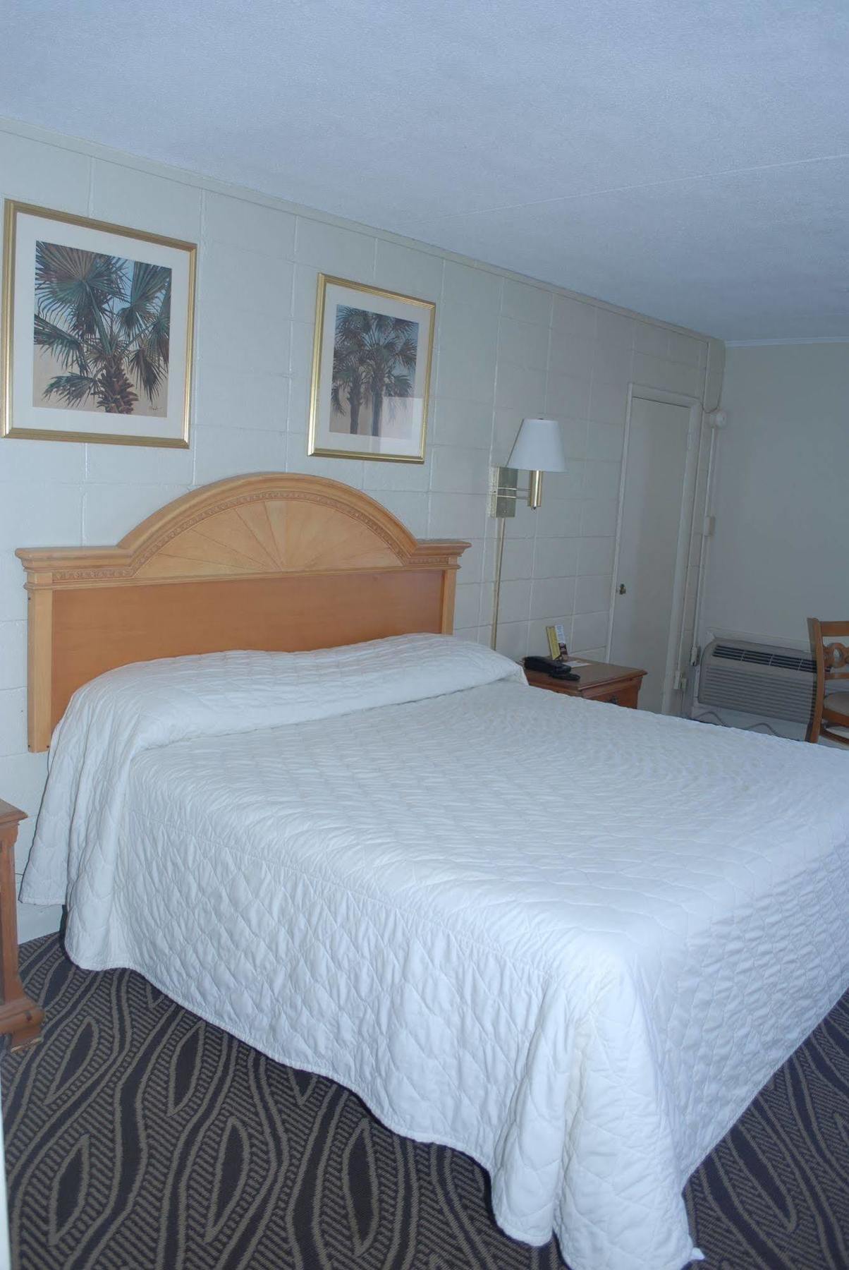 Admiral Motor Inn Мертл-Біч Екстер'єр фото